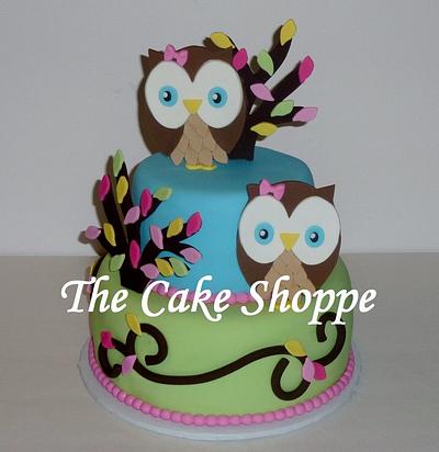 Owl themed cake - Cake by THE CAKE SHOPPE