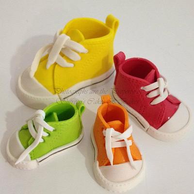 Converse Shoe toppers - Cake by Shereen