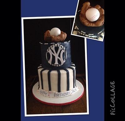 Yankees 1st birthday  - Cake by Jaclyn Dinko