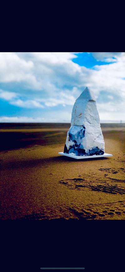 Iceberg on the Beach - Cake by Le RoRo Cakes