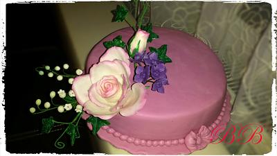 Little pink cake with shugar flowers - Cake by Benny's cakes