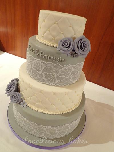 Classy Wedding Cake  - Cake by loveliciouscakes