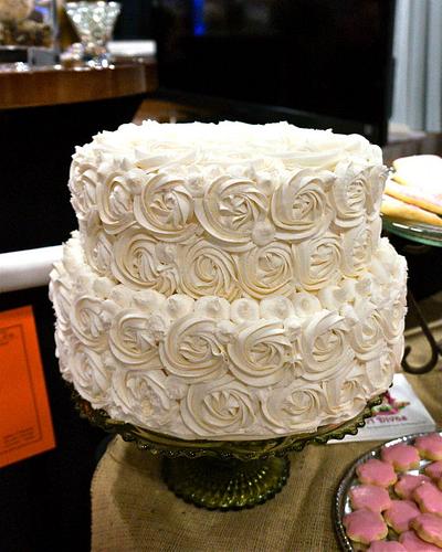 Buttercream Rose Cake - Cake by manda