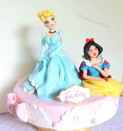 Cinderella&Snow White cake topper - Cake by Ginestra