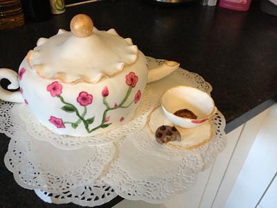 Time for tea!  - Cake by Rebecca 