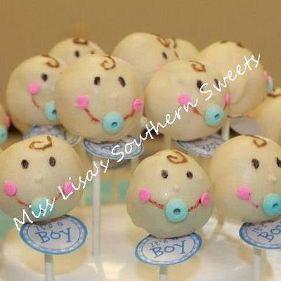 Baby Face cake pops - Cake by Lisa Weathers