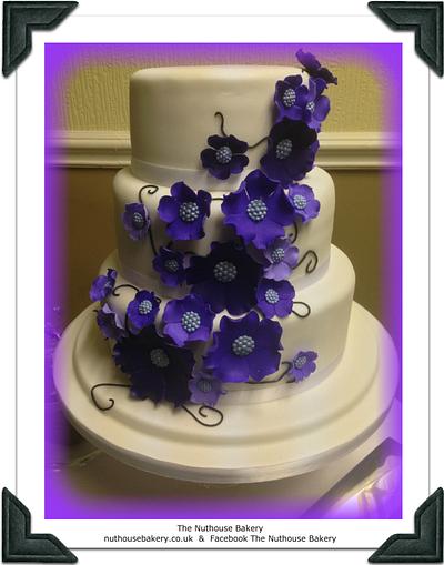 Pretty in Purple - Cake by Laura Nolan