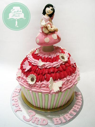 The Cupcake Fairy - Cake by Nicholas Ang