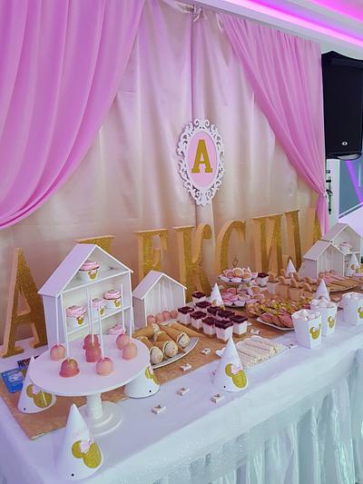 Sweet table - Cake by Emina90