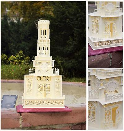 Royal icing mantel cathedral clock - Cake by Natasha Ananyeva (CakeVirtuoso Studio)