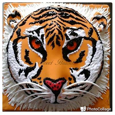 Tiger faced cake for a wild life enthusiast ! - Cake by Neha Divekar Sweet Heaven Cakes & Chocolates