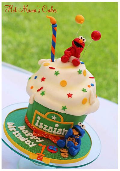 Elmo's Giant Cupcake - Cake by Hot Mama's Cakes