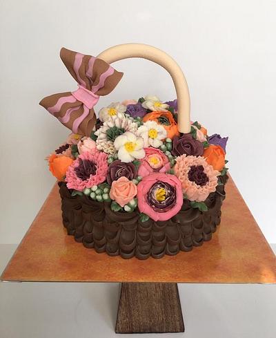 Basket of flowers - Cake by Ann
