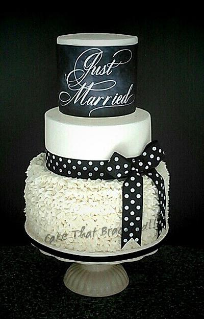 chalk board wedding cake - Cake by cake that Bradford