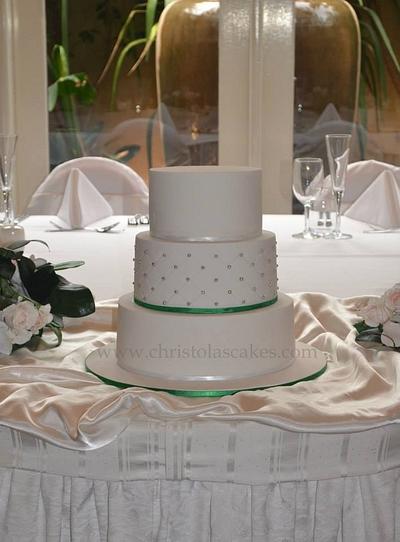 White Wedding Cake - Cake by ChristolasCakes