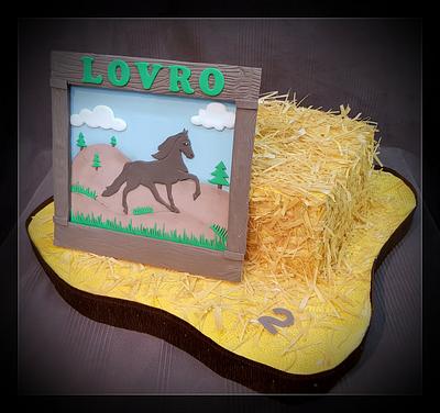 Horse and a hay bale - Cake by Tirki
