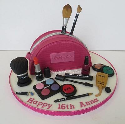 Mac Make Up Sweet 16th - Cake by Little Cake Fairy Dublin