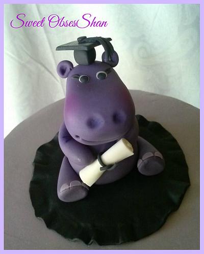 Graduation Hippo - Cake by Sweet ObsesShan
