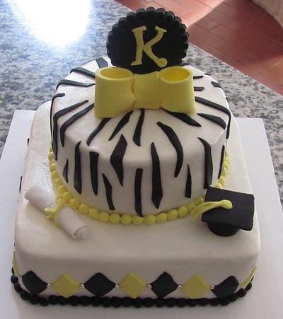 Graduation Cake - Cake by Jaybugs_Sweet_Shop