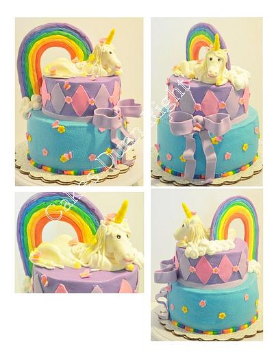 Unicorn Magic - Cake by Wendy