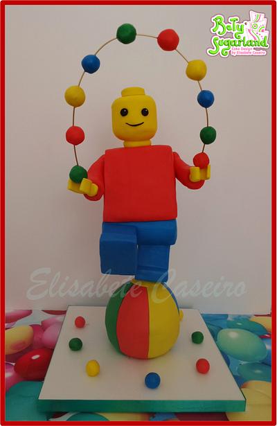 Lego Man and the balls - Cake by Bety'Sugarland by Elisabete Caseiro 