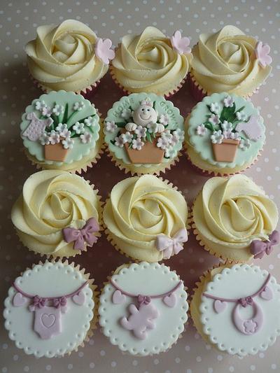Baby shower cupcakes - Cake by JollyScrumptious
