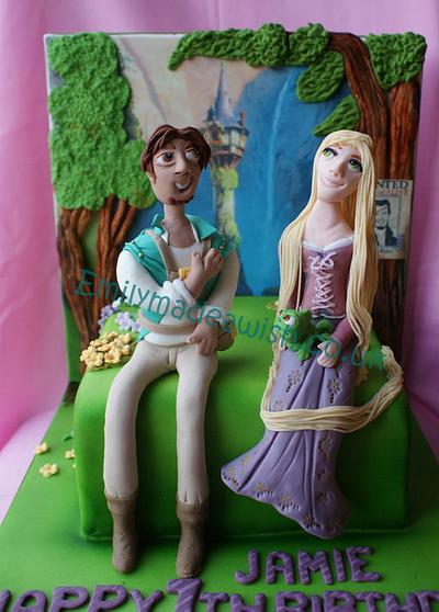 Tangled - Cake by Emilyrose