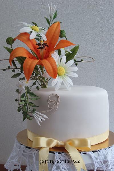 Birthday cake with lilly and daisies - Cake by Jana 