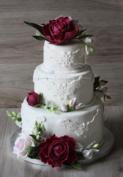 floral wedding cake - Cake by VitlijaSweet