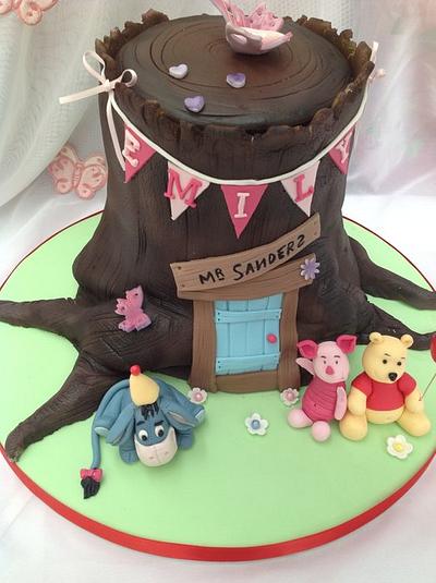 Winnie the Pooh and friends  - Cake by Samantha's Cake Design