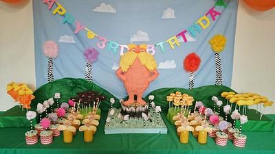 The Lorax dessert table - Cake by The sugar cloud cakery