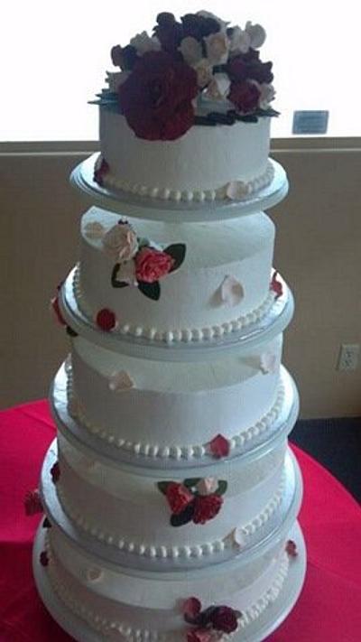 Red Rose Wedding cake - Cake by GABRIELA AGUILAR