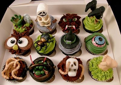 Halloween Cupcakes - Cake by Mother and Me Creative Cakes