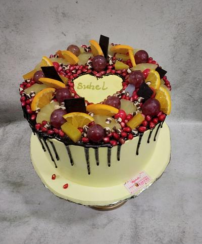 Fresh and Fruity  - Cake by Michelle's Sweet Temptation