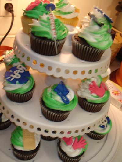 EMS Cupcakes - Cake by Chris Jones