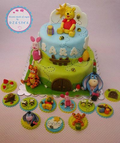 winnie the pooh cake & cupcake topper - Cake by Dzesikine figurice i torte