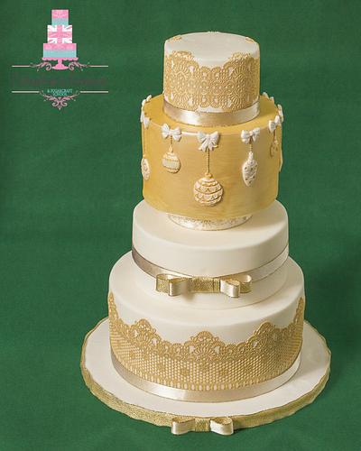 Christmas Gold Baulbals Cake - Cake by CakeyBakey Boutique