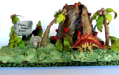 Volcano/Dinosaur cake - Cake by Linda Renaud