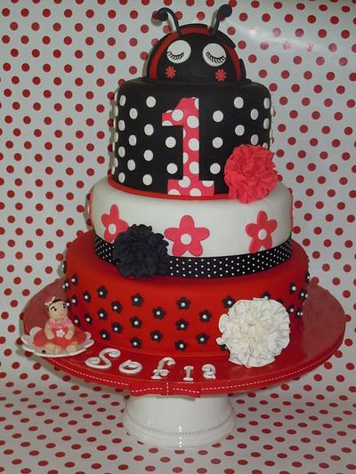 Fancy Lady Bug Cake - Cake by Little Box Cakes by Angie