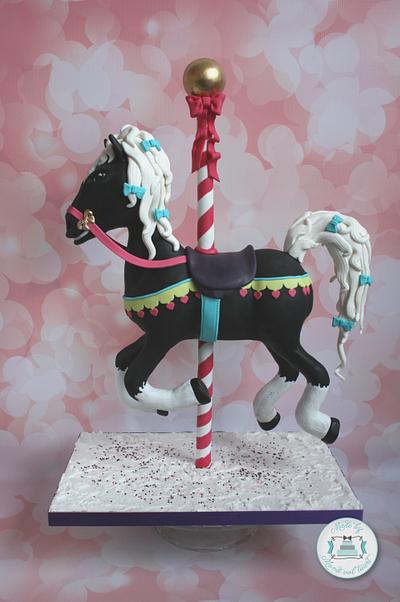 Gravity defying carousel horse - Cake by Mond vol taart
