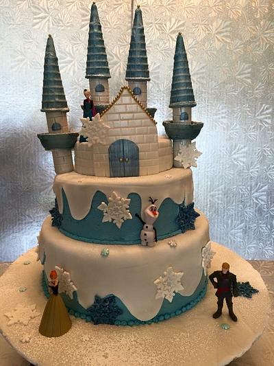 Frozen Castle  - Cake by Viviane Rebelo
