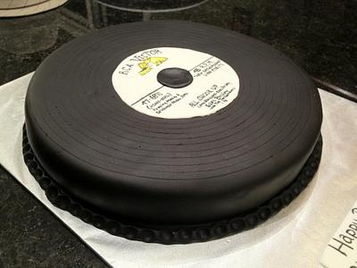 Elvis "All Shook Up" Record - Cake by Dawn Henderson
