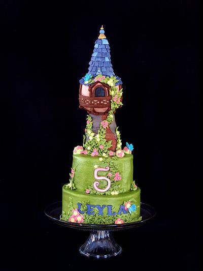 A Tangled Birthday - Cake by StuckOnTheFarm