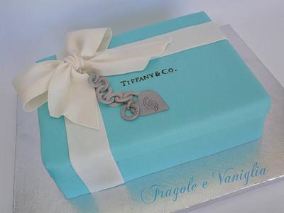 Tiffany box cake - Cake by Sloppina in cucina
