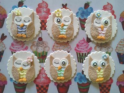 Owl Cupcake Toppers - Cake by Domnaki's