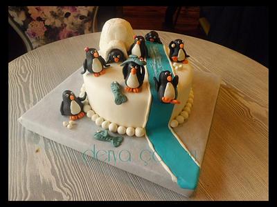 penguins - Cake by deryacbn