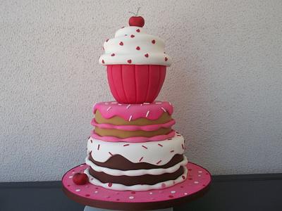 Sweet Cake - Cake by Alexsandra Caldeira