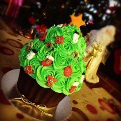 Last minute Christmas cake! - Cake by cjsweettreats