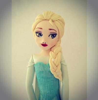Elsa  - Cake by Futurascakedesign