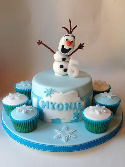 Disney Frozen Olaf - Cake by Suzi Saunders